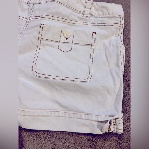Women’s Shorts - Picture 5 of 5